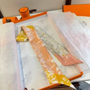 Hermes A l'Ombre des Boulevards Twilly 100% Silk H062910S 05 - Image 8
