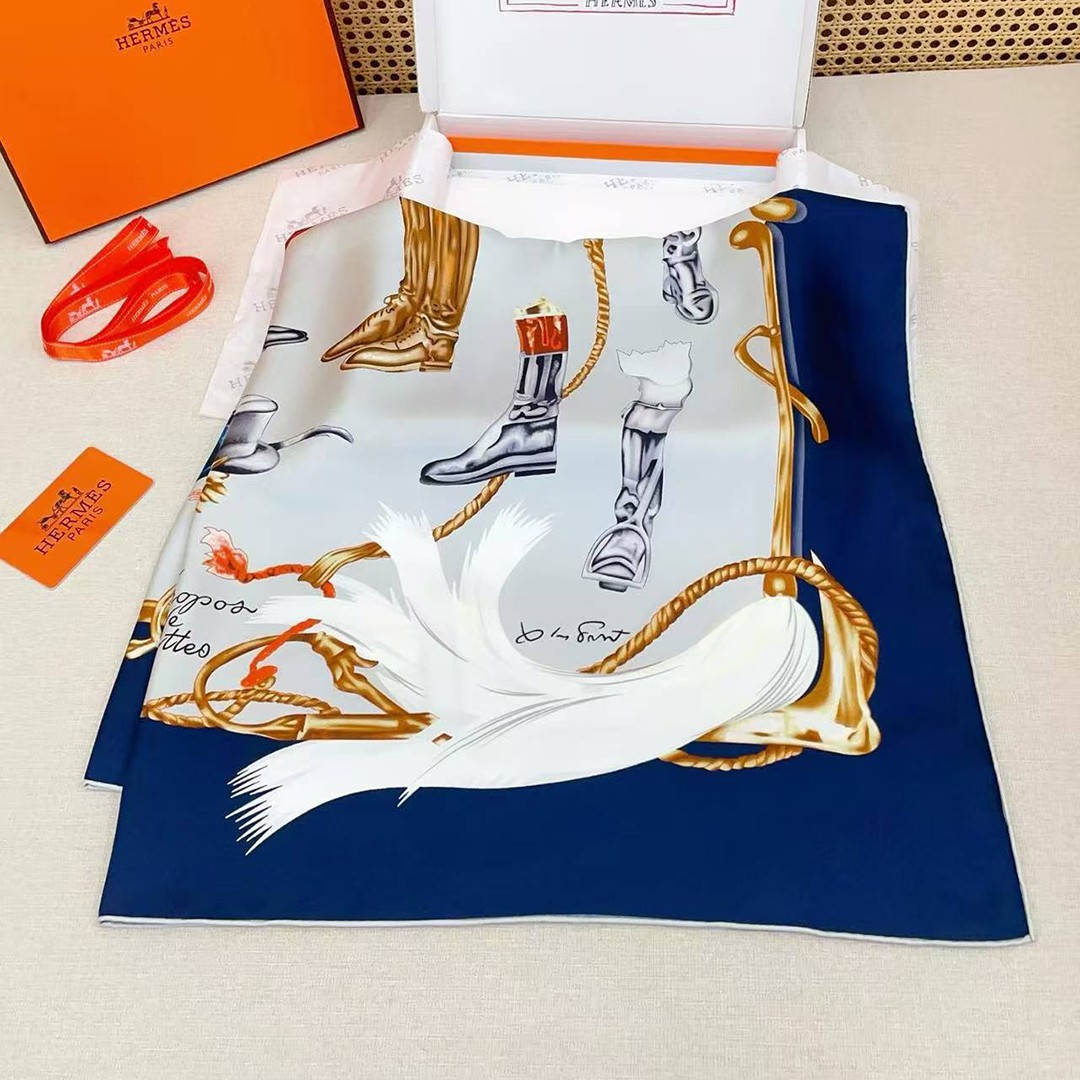 Hermes A propos de Bottes Forever Scarf 90 100% Silk H001371S 01 - Image 5