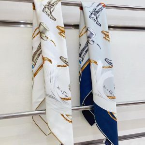 Hermes A propos de Bottes Forever Scarf 90 100% Silk H001371S 01 - Image 3