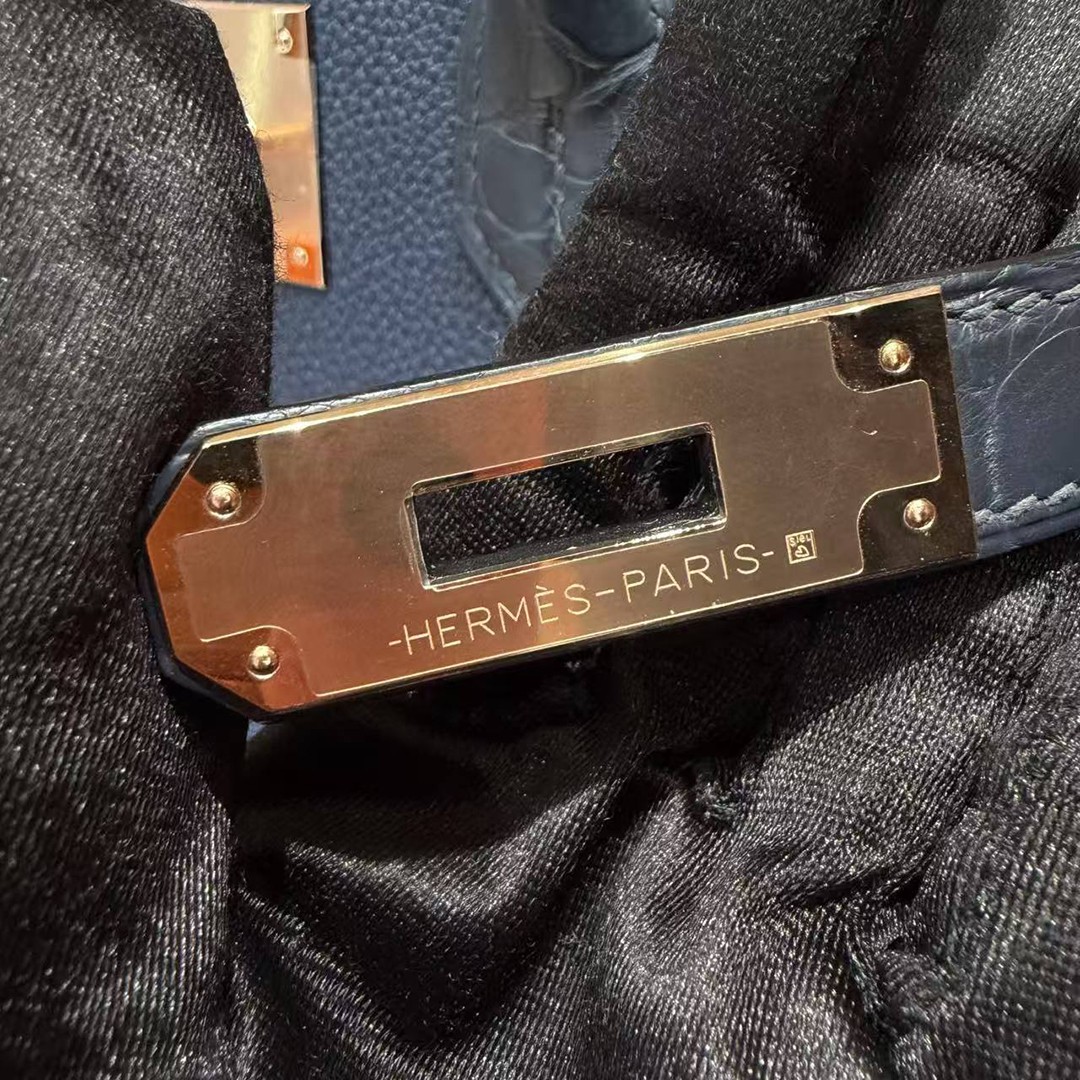 Hermes Birkin 30 Bag Handmade In Togo Calfskin Leather And Alligator from Mississippi Rose Gold Hardware 73 Blue Saphir 78 Bleu Marine - Image 13