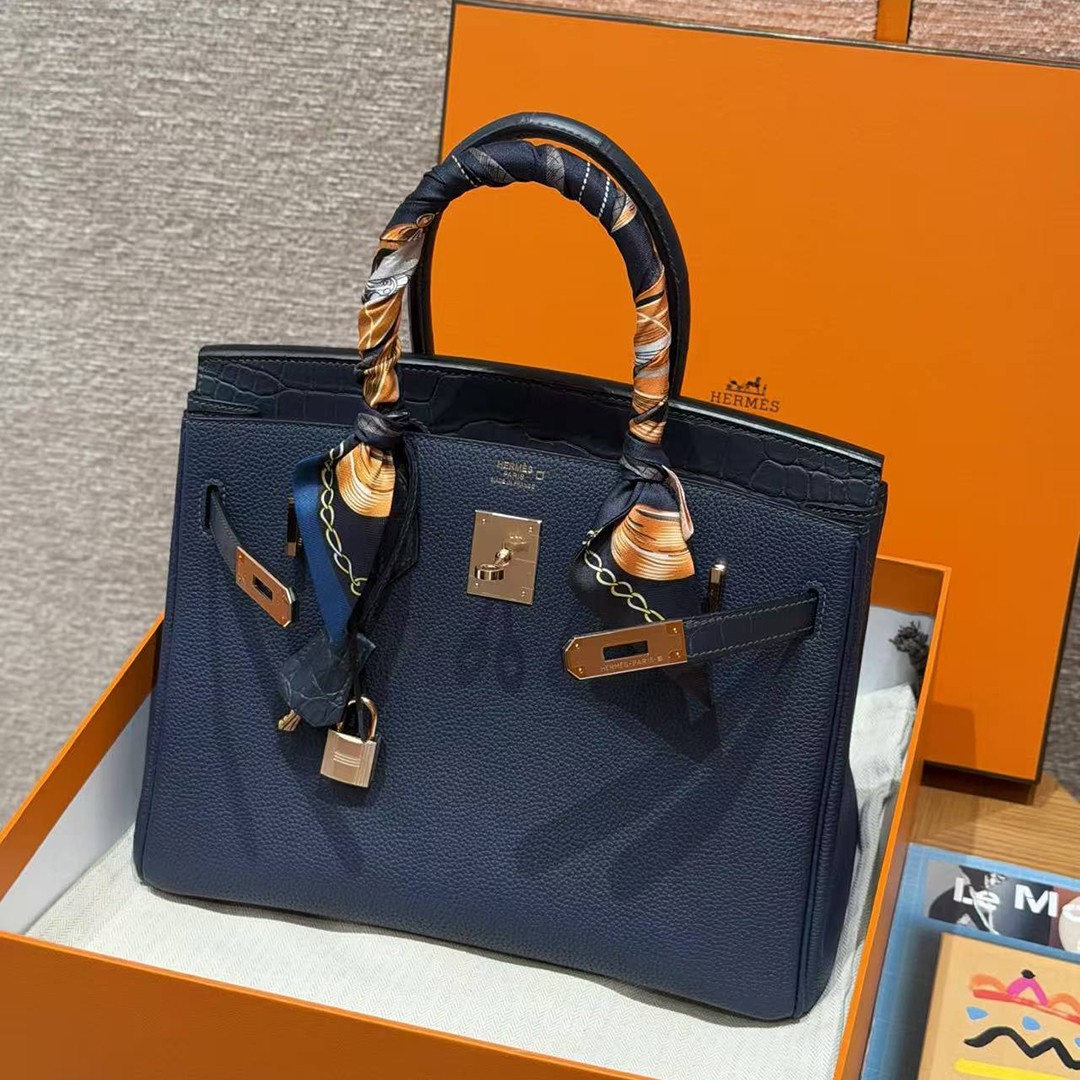 Hermes Birkin 30 Bag Handmade In Togo Calfskin Leather And Alligator from Mississippi Rose Gold Hardware 73 Blue Saphir 78 Bleu Marine - Image 11