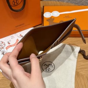 Hermes Bearn Compact Wallet Handmade In Epsom Calfskin Leather Gold Hardware 37 Gold H039790CC37 - Image 11