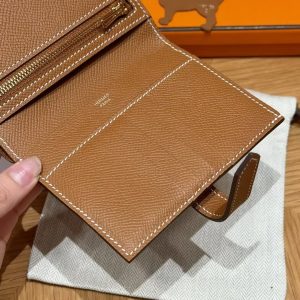 Hermes Bearn Compact Wallet Handmade In Epsom Calfskin Leather Gold Hardware 37 Gold H039790CC37 - Image 4
