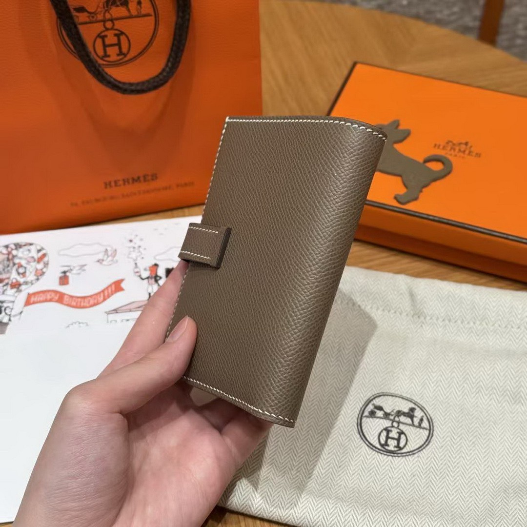 Hermes Bearn Compact Wallet Handmade In Epsom Calfskin Leather Gold Hardware ck18 Etoupe H039790CC18 - Image 9