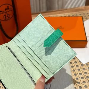 Hermes Bearn Compact Wallet Handmade In Epsom Calfskin Leather Silver Hardware OZ Comics OS Vert Fizz - Image 9