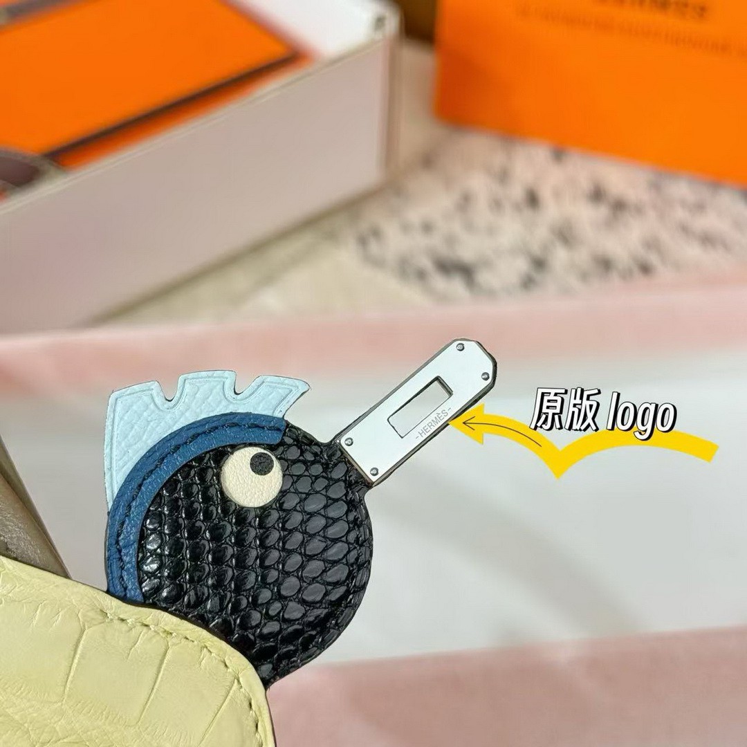 Hermes Birdy Charm Vanille - Jaune Ambre - Noir - Bleu Saphir - Bleu Glacier - Etoupe H083886CKAG - Image 6