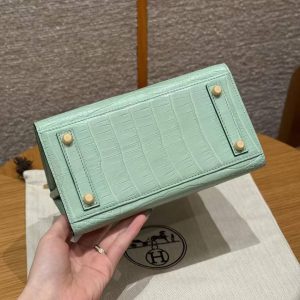 Hermes Birkin 20 Bag Handmade In Matte Alligator Leather Gold Hardware 6W Menthe - Image 6