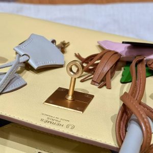 Hermes Birkin 30 Bag Handmade In Swift Calfskin Leather Gold Hardware 1Z Jaune Poussin 80 Girs Perle - Image 5