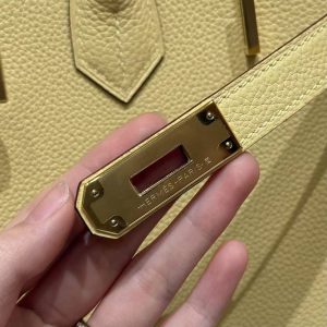 Hermes Birkin 30 Bag Handmade In Togo Calfskin Leather Gold Hardware 1Z Jaune Poussin - Image 22