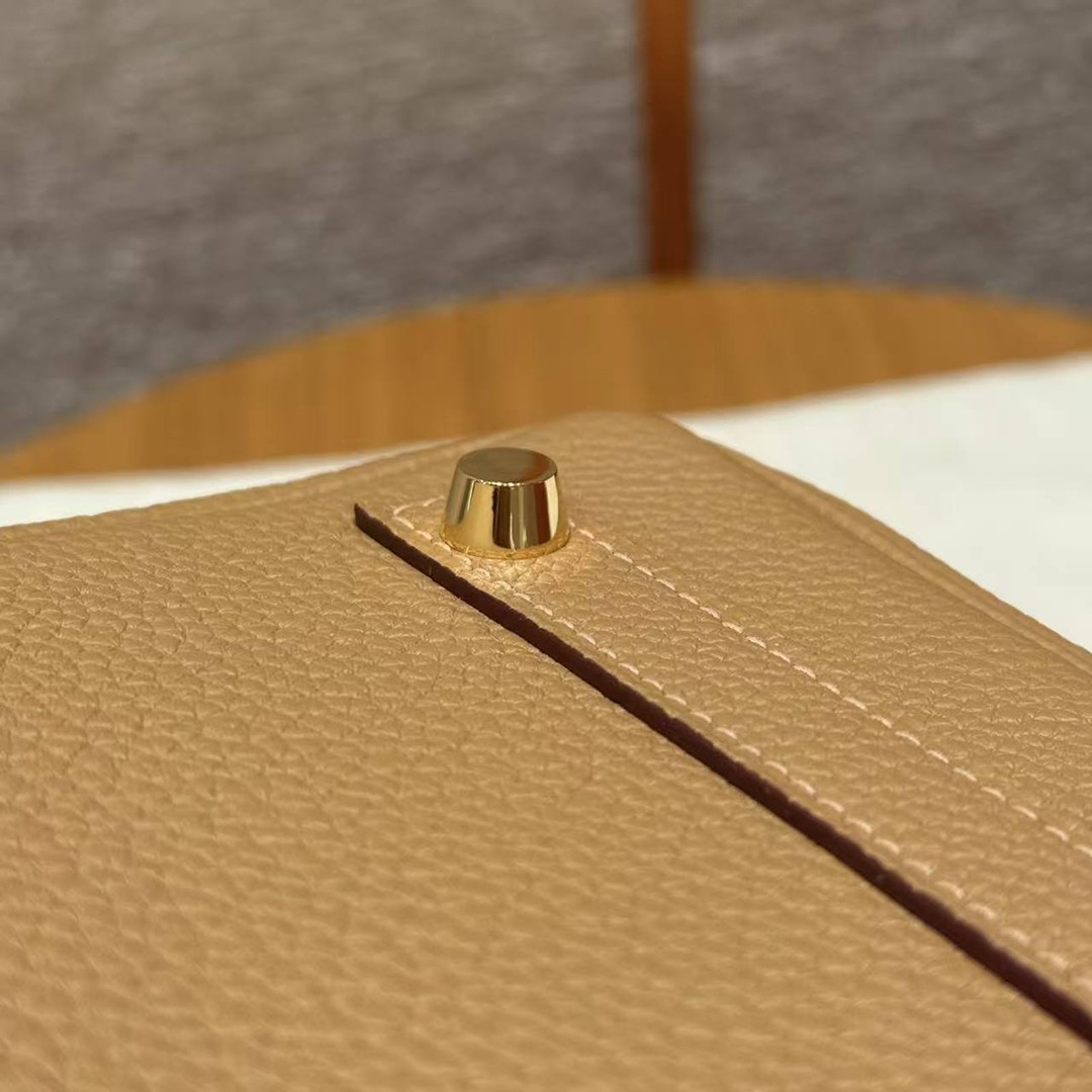Hermes Birkin 30 Bag Handmade In Togo Calfskin Leather Gold Hardware 4B Biscuit - Image 6
