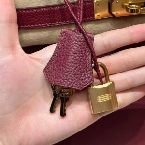 Hermes Birkin 30 Bag Handmade In Togo Calfskin Leather Gold Hardware 57 Bordeaux - Image 3