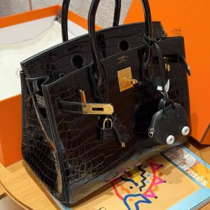 Hermes Birkin 30 Bag Handmade In Niloticus Crocodile Leather from Nile Gold Hardware 89 Noir - Image 15