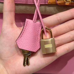 Hermes Birkin 30 Bag Handmade In Togo Calfskin Leather Gold Hardware L4 Bubble Gum - Image 12