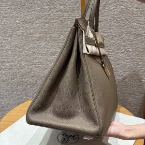 Hermes Birkin 40 Bag Handmade In Togo Calfskin Leather Gold Hardware 18 Etoupe - Image 19
