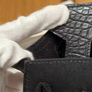 Hermes Birkin Faubourg 20 Bag Handmade In Madame and Alligator Leather Black Hardware 89 Noir - Image 11
