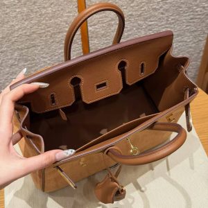 Hermes Birkin Grizzly 25 Bag Handmade In Swift Calfskin Leather And Grizzly Gold Hardware 37 Gold - Image 15