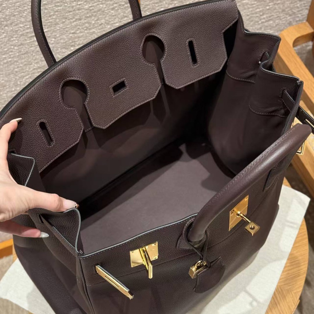 Hermes Birkin Hac 40 Bag Handmade In Togo Calfskin Leather Gold Hardware 47 Chocolat - Image 18