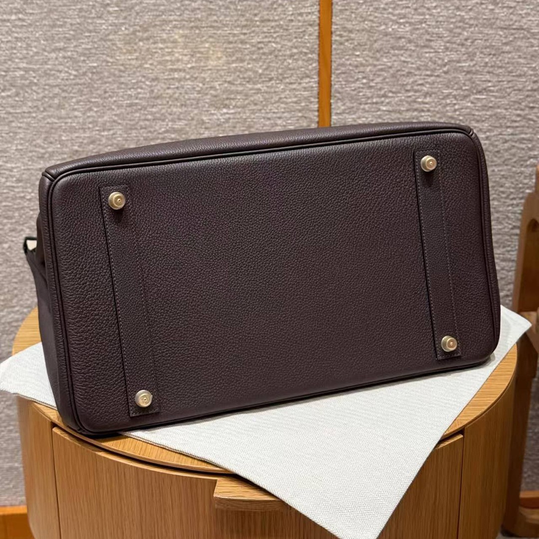 Hermes Birkin Hac 40 Bag Handmade In Togo Calfskin Leather Gold Hardware 47 Chocolat - Image 17