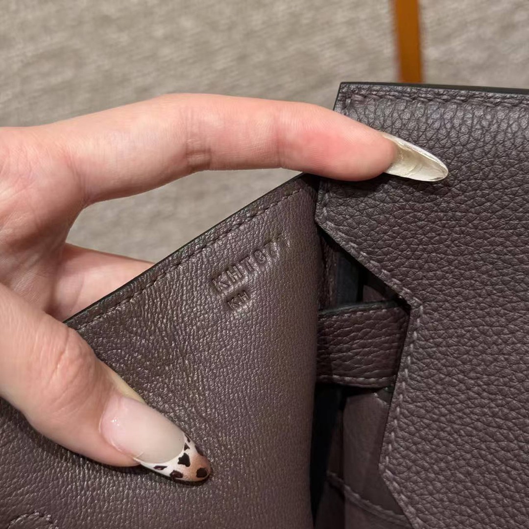 Hermes Birkin Hac 40 Bag Handmade In Togo Calfskin Leather Gold Hardware 47 Chocolat - Image 8