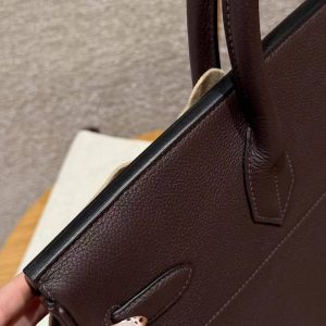 Hermes Birkin Hac 40 Bag Handmade In Togo Calfskin Leather Gold Hardware 47 Chocolat - Image 4