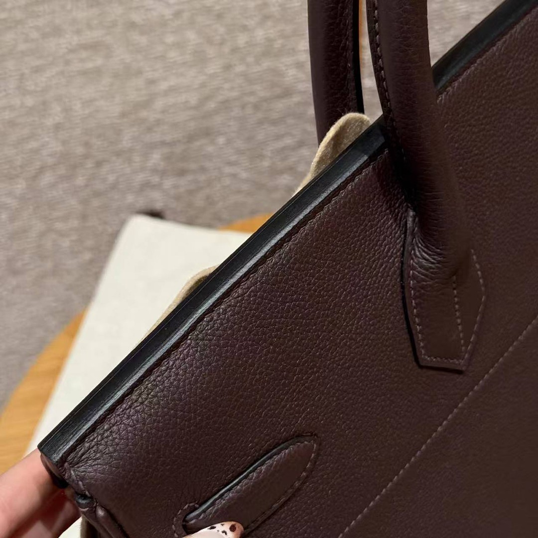 Hermes Birkin Hac 40 Bag Handmade In Togo Calfskin Leather Gold Hardware 47 Chocolat - Image 4