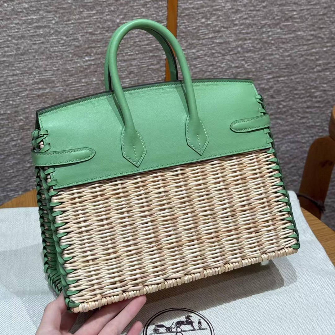 Hermes Birkin Picnic 25 Bag Handmade In Swift Calfskin Leather Silver Hardware 3i Vert Criquet - Image 2
