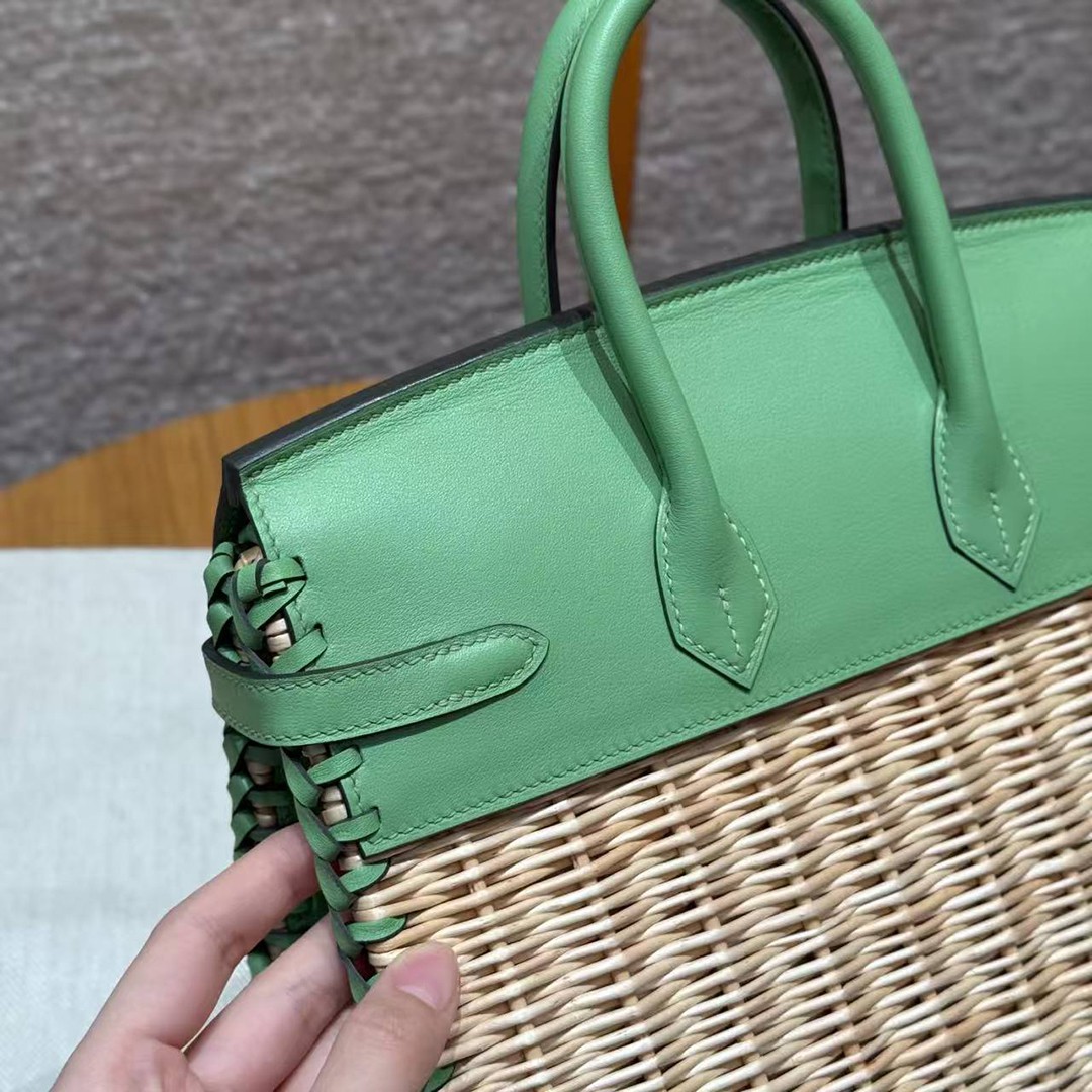 Hermes Birkin Picnic 25 Bag Handmade In Swift Calfskin Leather Silver Hardware 3i Vert Criquet - Image 8
