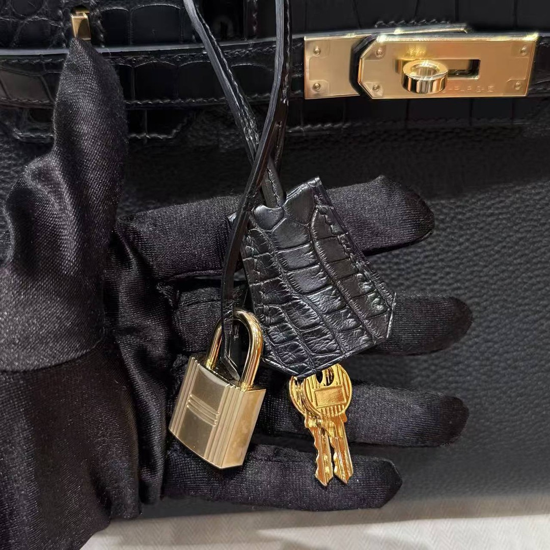 Hermes Birkin Touch 30 Bag Handmade In Togo Calfskin Leather And Matte Alligator Leather Gold Hardware 89 Noir - Image 11