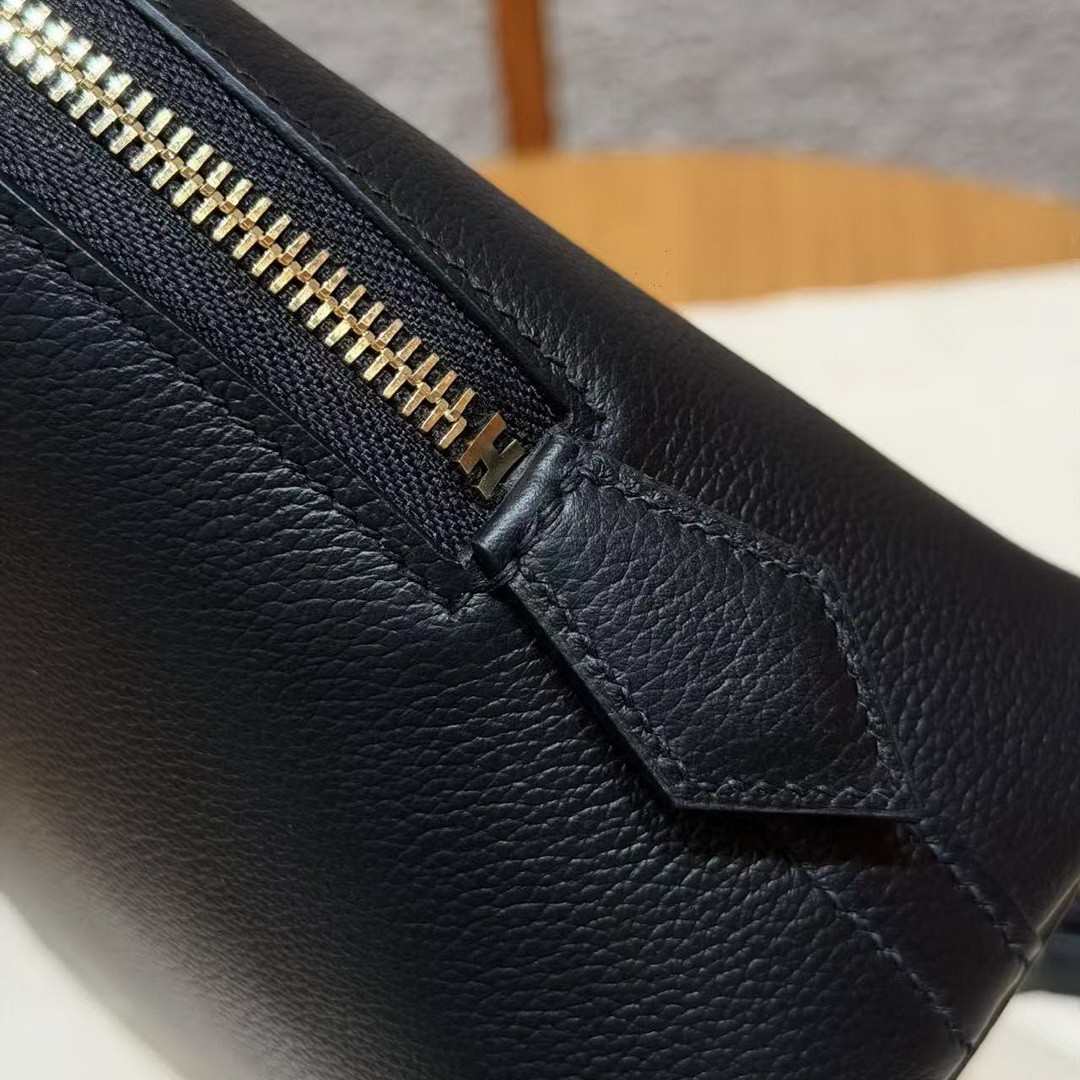 Hermes Bolide 1923 25 Bag Handmade In Evercolor Calfskin Leather Gold Hardware 89 Noir - Image 6