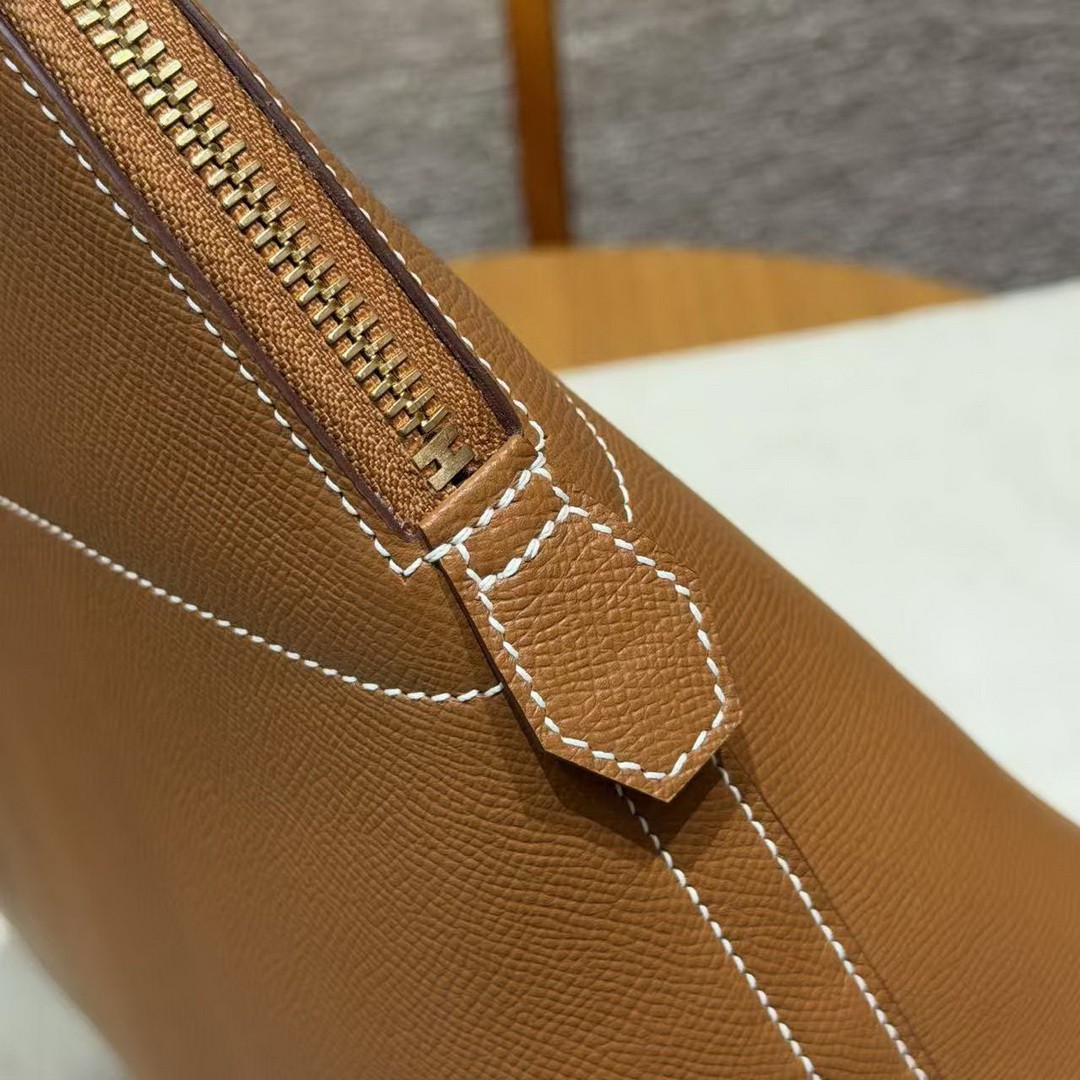 Hermes Bolide 31 Bag Handmade In Epsom Calfskin Leather Gold Hardware 37 Gold - Image 5