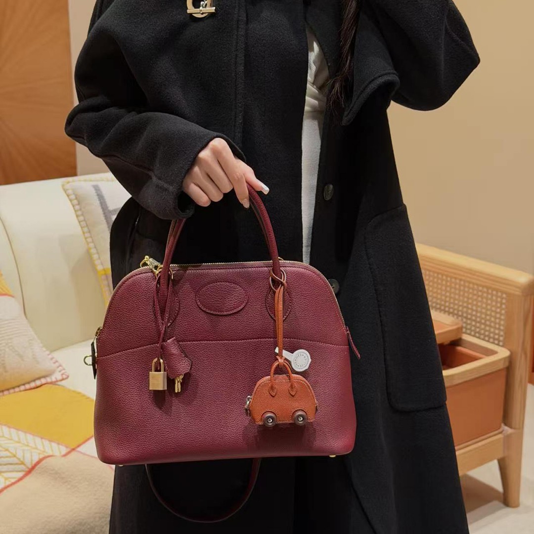 Hermes Bolide 31 Bag Handmade In Togo Calfskin Leather Gold Hardware 55 Rouge H - Image 4