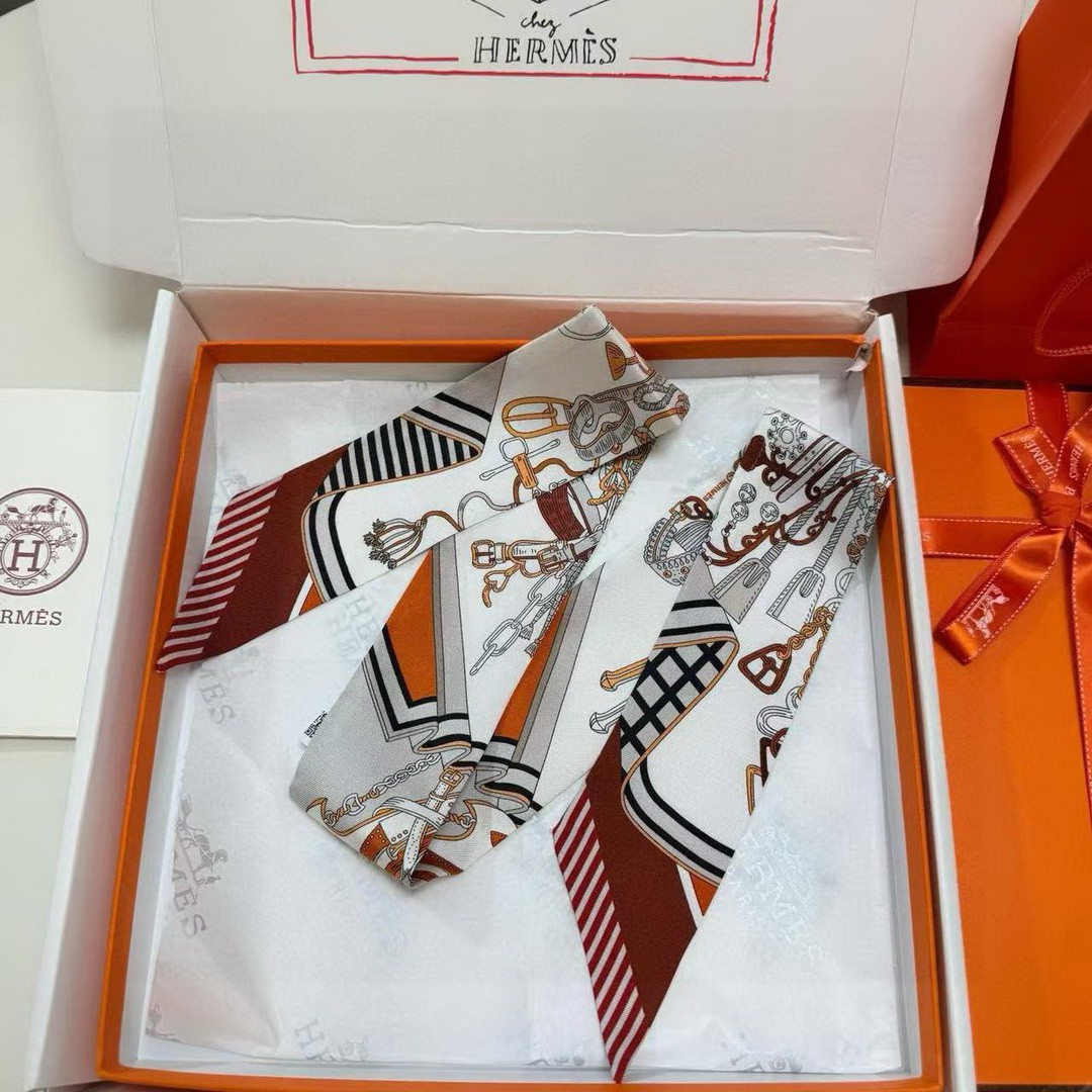 Hermes Bouquets Sellier Twilly 100% Silk H062842S 06 - Image 12