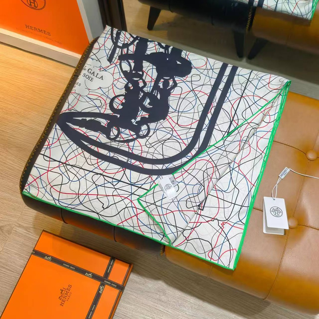 Hermes Brides de Gala au Fil de Soie Scarf 90 100% Silk H004310S 02 - Image 11