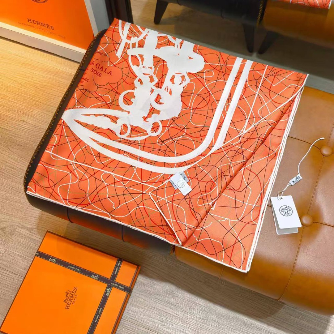 Hermes Brides de Gala au Fil de Soie Scarf 90 100% Silk H004310S 02 - Image 5