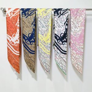Hermes Brides de Gala au Fil de Soie Scarf 90 100% Silk H004310S 02 - Image 3