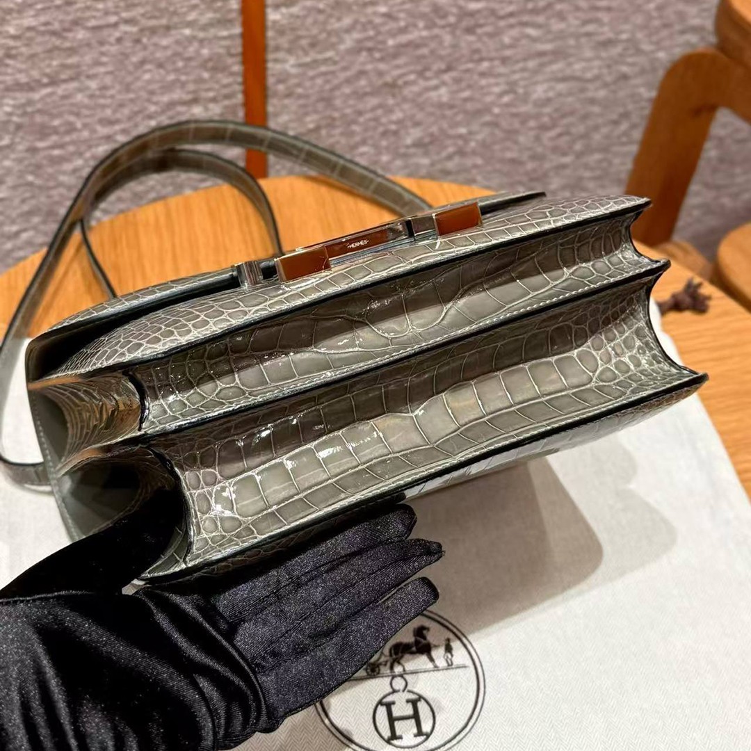 Hermes Constance 24 CM Bag Handmade In Bright Faced American Alligator Leather Silver Hardware 81 Girs Tourerlle - Image 18
