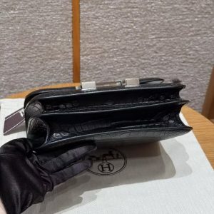Hermes Constance 24 CM Bag Handmade In Matte Alligator Leather from Mississippi Black Enamel Fittings Hardware 89 Noir - Image 13