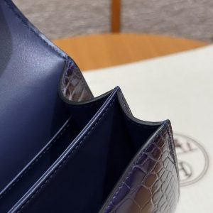 Hermes Constance 19 CM Bag Handmade In Bright Faced Alligator Leather from Mississippi Noir Hardware V0 Vert Rousseau 73 Blue Saphir - Image 5
