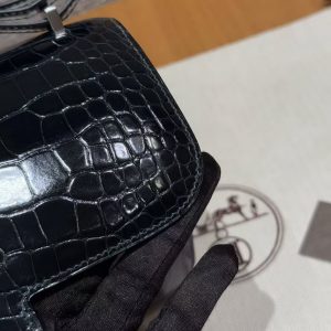 Hermes Constance 19 CM Bag Handmade In Bright Faced Alligator Leather from Mississippi Noir Hardware V0 Vert Rousseau 73 Blue Saphir - Image 12
