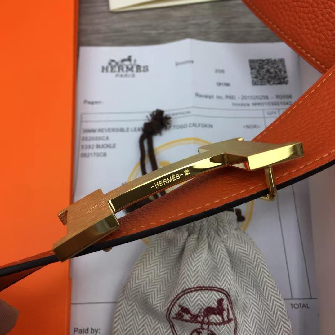 Constance Belt Buckle & Reversible Leather Strap 38 mm Box 135 and Togo Calfskin Brushed Permabrass Buckle Yellow Gold Noir Orange - Image 8