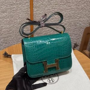 Hermes Constance 19 CM Bag Handmade In Bright Faced Alligator Leather from Mississippi Gold Hardware 6Q Vert Emeraude