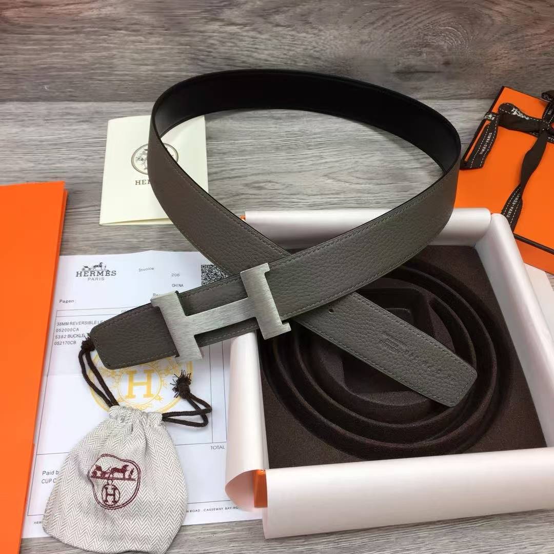 Constance Belt Buckle & Reversible Leather Strap 38 mm Box 135 and Togo Calfskin Brushed Permabrass Buckle Yellow Gold Noir Gris Étain