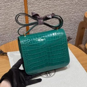 Hermes Constance 19 CM Bag Handmade In Bright Faced Alligator Leather from Mississippi Gold Hardware 6Q Vert Emeraude - Image 2