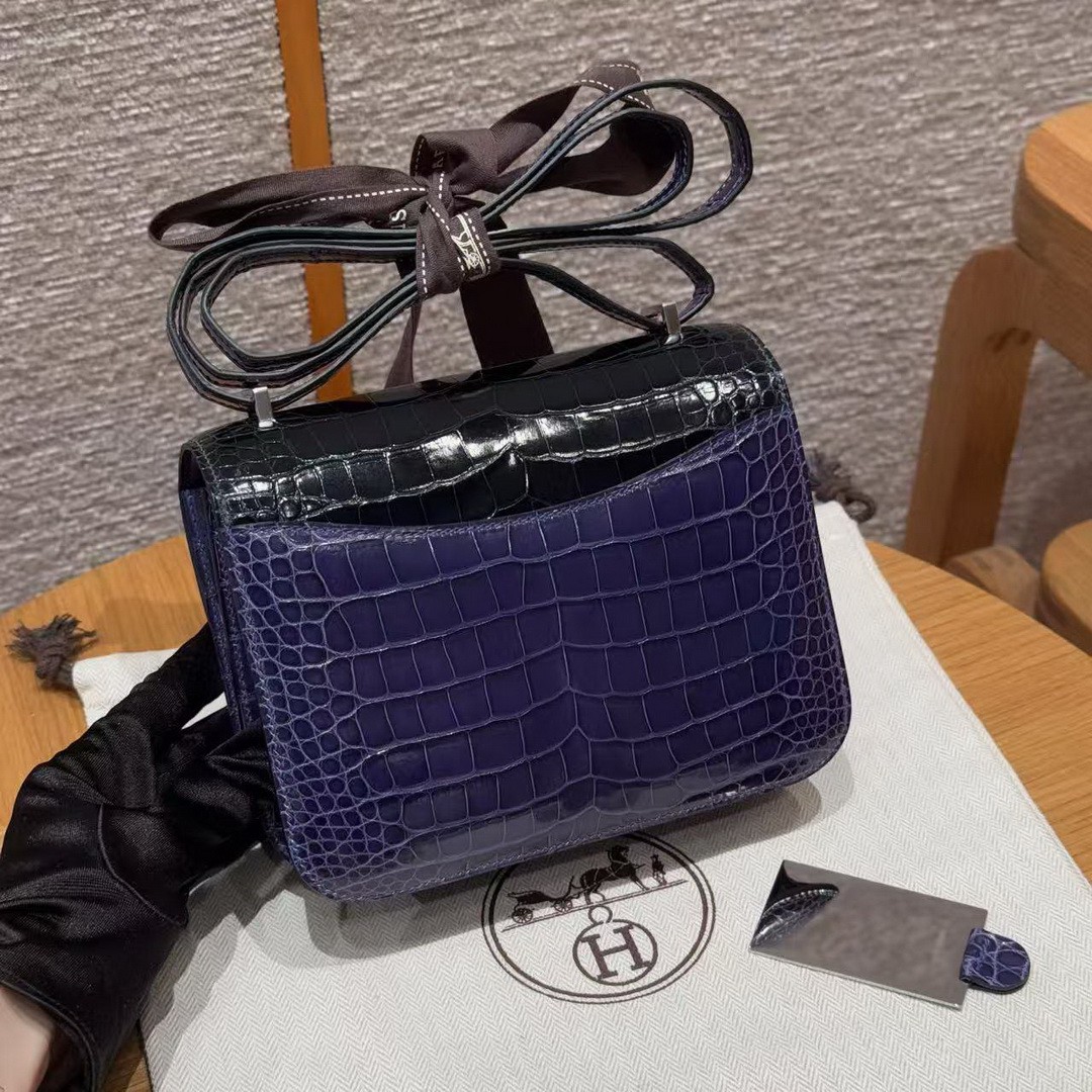 Hermes Constance 19 CM Bag Handmade In Bright Faced Alligator Leather from Mississippi Noir Hardware V0 Vert Rousseau 73 Blue Saphir - Image 2