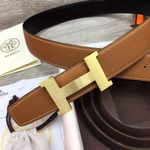 Constance Belt Buckle & Reversible Leather Strap 38 mm Box 135 and Togo Calfskin Brushed Permabrass Buckle Yellow Gold Noir Gold - Image 9
