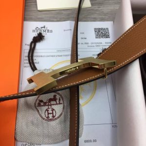 Constance Belt Buckle & Reversible Leather Strap 38 mm Box 135 and Togo Calfskin Brushed Permabrass Buckle Yellow Gold Noir Gold - Image 8