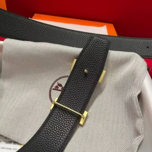 Constance Belt Buckle & Reversible Leather Strap 38 mm Box 135 and Togo Calfskin Permabrass Buckle Yellow Gold Noir Ebène - Image 3