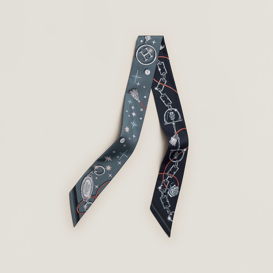 Hermes C'est la Fete Twilly 100% Silk H062743S 02