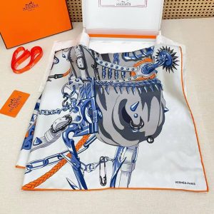 Hermes Cheval Heavy Metal Scarf 100 Cashmere and Silk H104295T 05 - Image 10