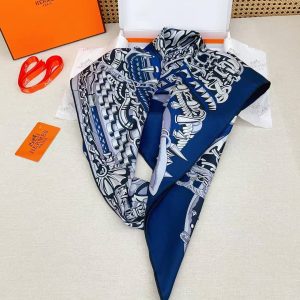 Hermes Cheval Heavy Metal Scarf 100 Cashmere and Silk H104295T 05 - Image 7
